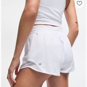 lululemon athletica White Women's Shorts Very Good condition No flaws
